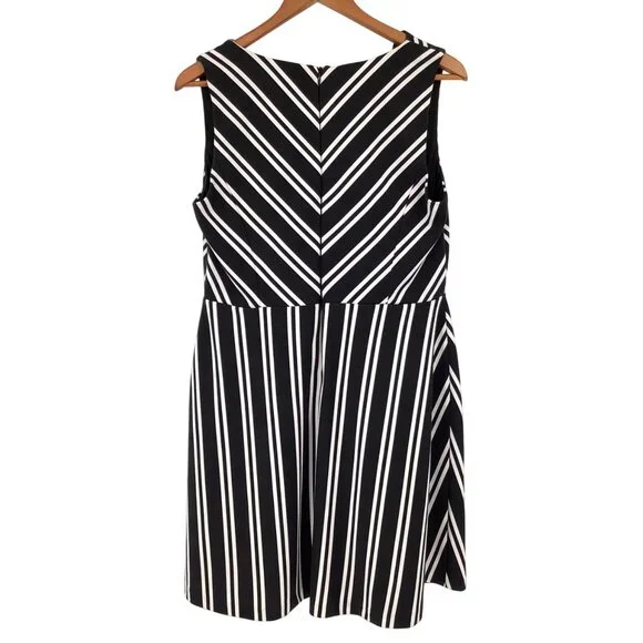 Elle Womens Sleeveless Black & White Striped Fit & Flare Dress Size 12 Office - Picture 3 of 7